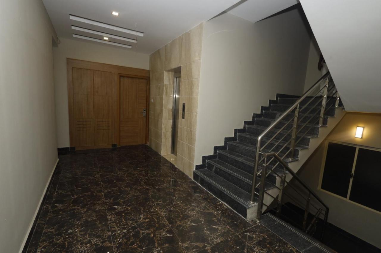 Hotel Grand Courtyard Business